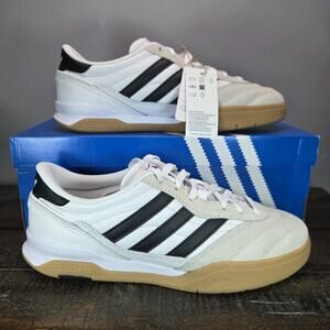 NEW Adidas Predator Mundial Mens Size 12 Sneakers Shoes White Black Gum JH9493